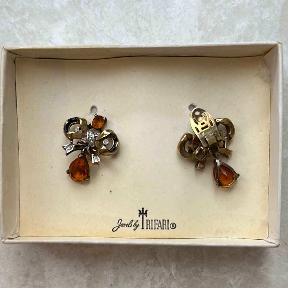 Trifari Gold and Silver Women's Earrings